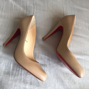Christian Louboutin Nude Pumps